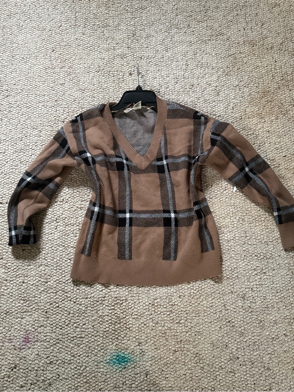 V-Neck Plaid Knit Sweater - Brown